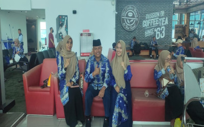 Guru dan Alumni MAN 1 Lampung Selatan Ikuti MTQN Korpri ke-7 di Kalimantan Tengah