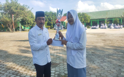 SISWI MAN 1 LAMPUNG SELATAN RAIH JUARA 3 PADA OLIMPIADE BAHASA ARAB KE-8 TINGKAT PROVINSI 2025